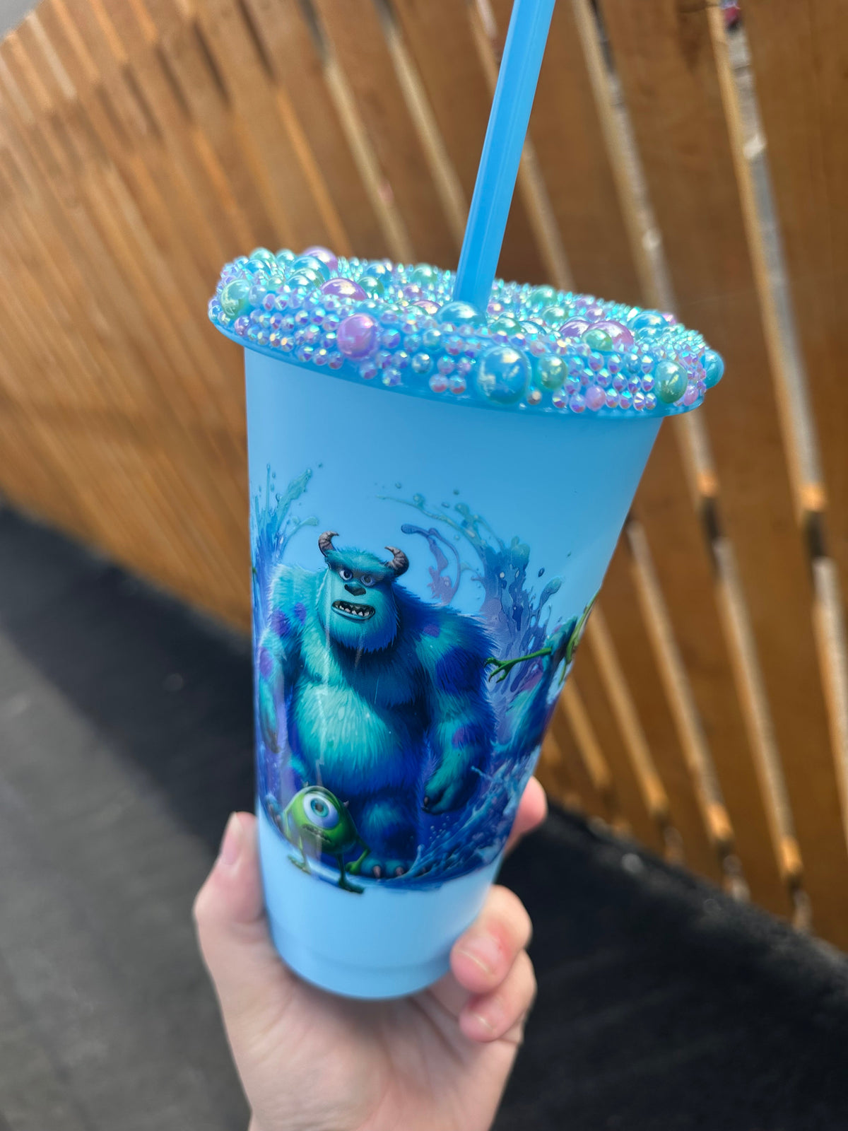 Personalised cold cup with gem lid and straw